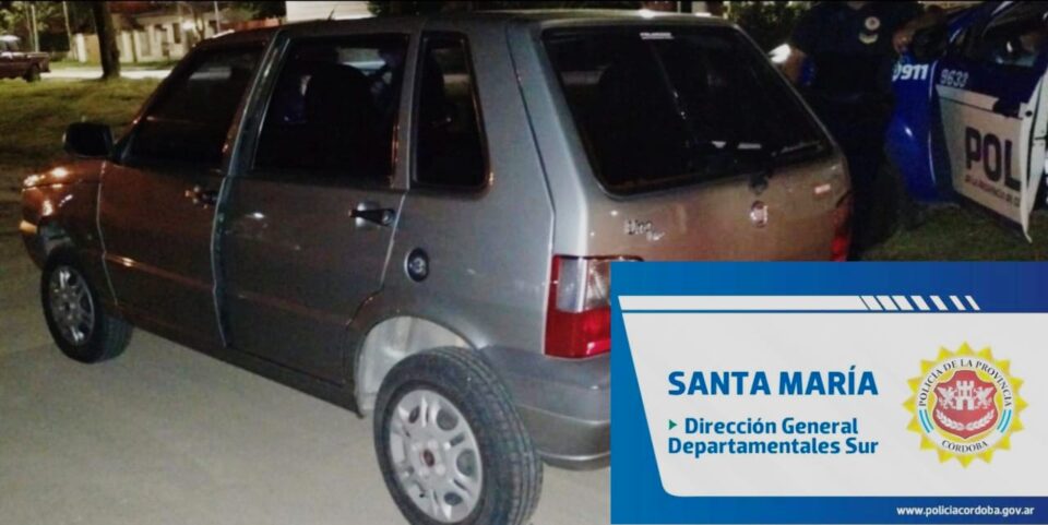 Tras vertiginosa persecución, la policía recuperó un auto robado de Calmuchita