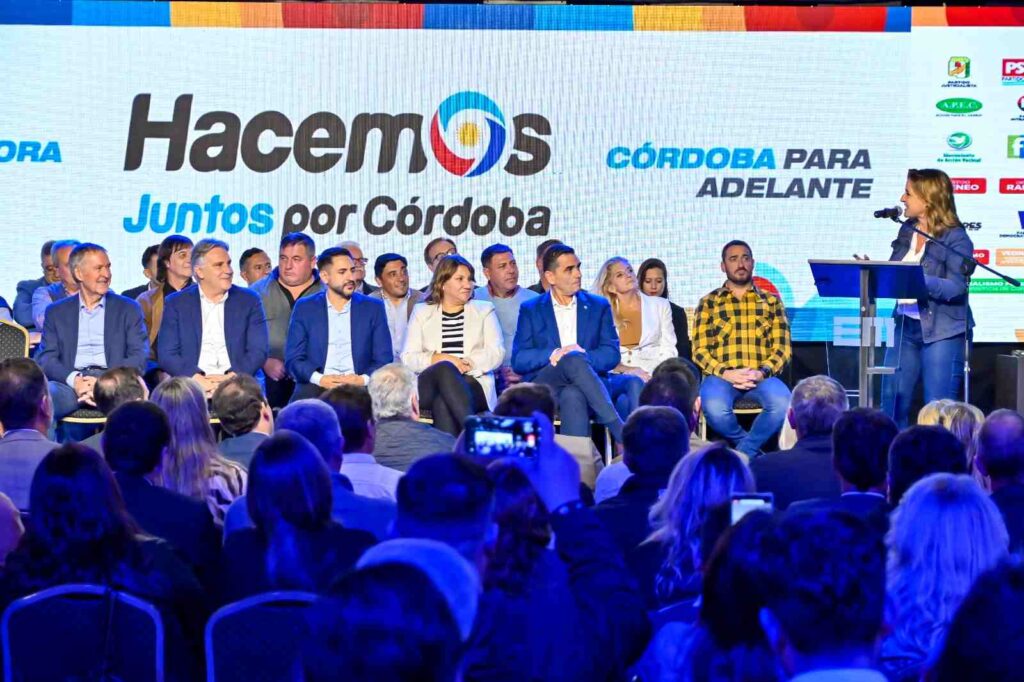 Hacemos Juntos Por Córdoba sumó a 15 fuerzas y a dirigentes radicales