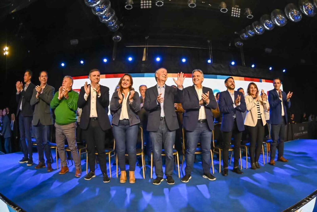 Hacemos Juntos Por Córdoba sumó a 15 fuerzas y a dirigentes radicales