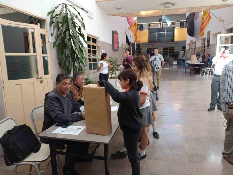 El Instituto Manuel de Falla eligen autoridades para Centro de Estudiantes