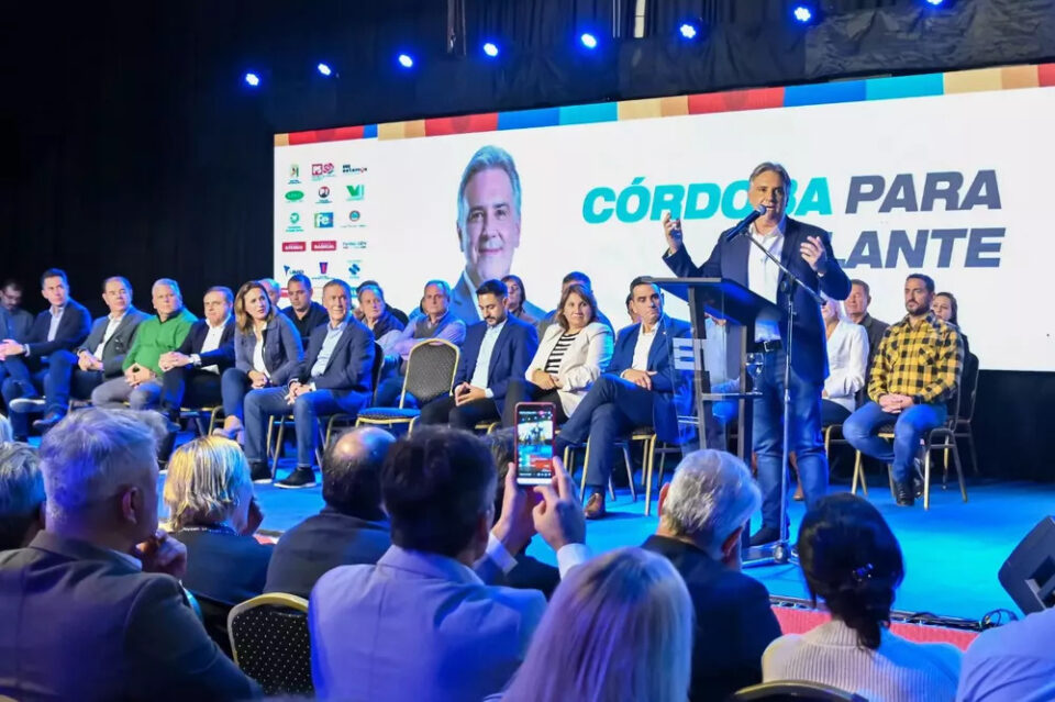 Hacemos Juntos Por Córdoba sumó a 15 fuerzas y a dirigentes radicales
