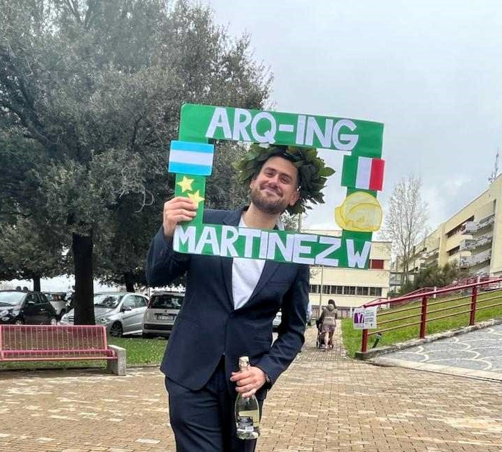 La historia de Francisco: Se recibió con una doble titulación en Italia