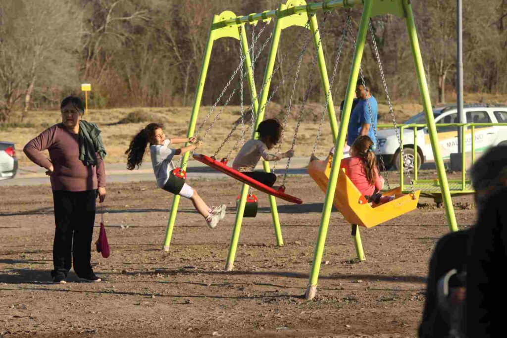 Con presencia de Schiaretti, Malagueño inauguró su Polideportivo Social