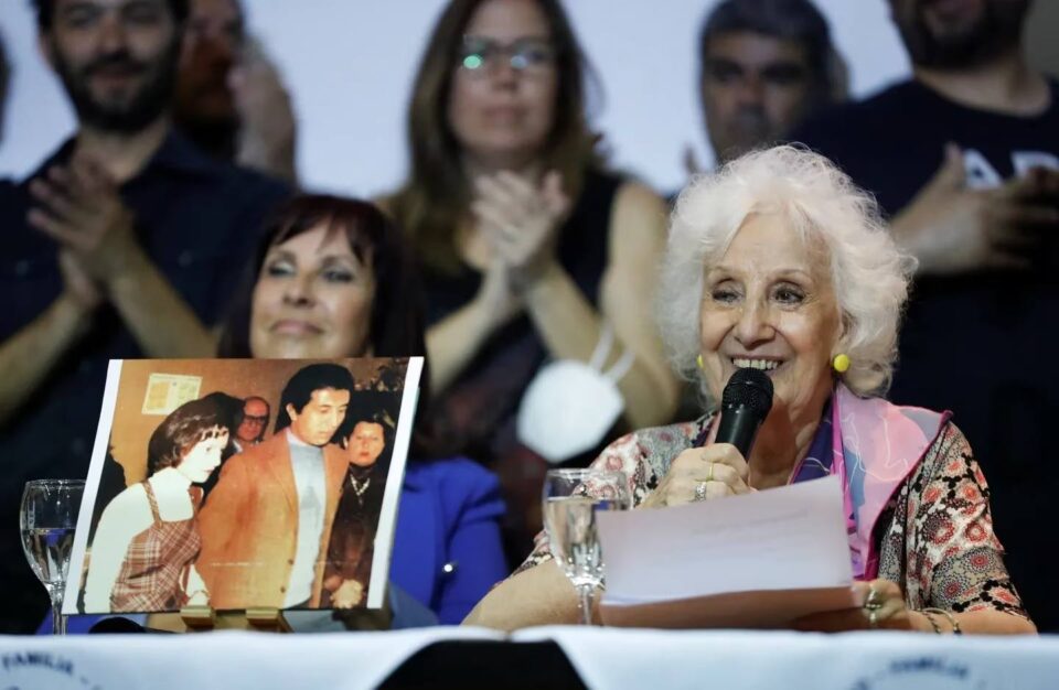 Abuelas de Plaza de Mayo encontraron al nieto 133: “El pueblo argentino decide no olvidar”