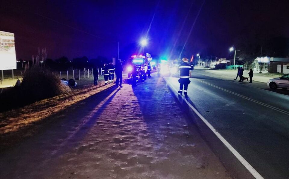 Iba en la ruta, despistó y acabó en la banquina