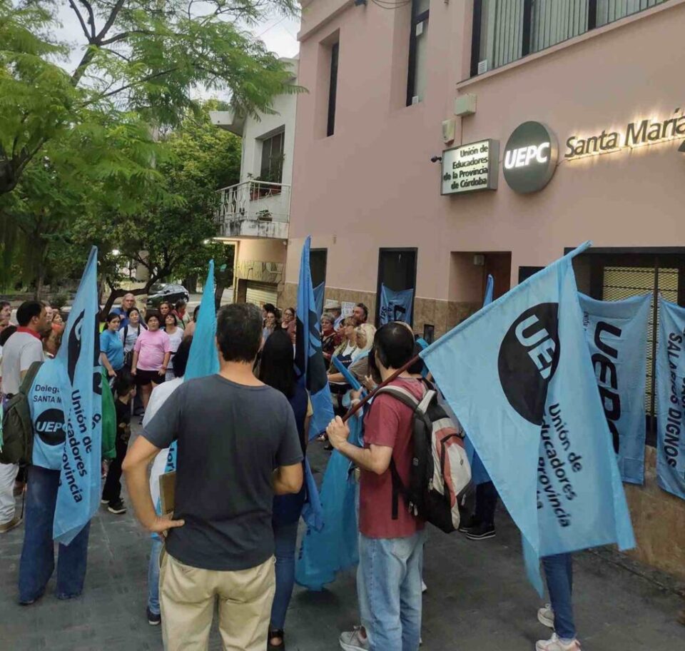 Maria Laura Romero: "marchamos en defensa de la educación pública y el desfinanciamiento educativo"