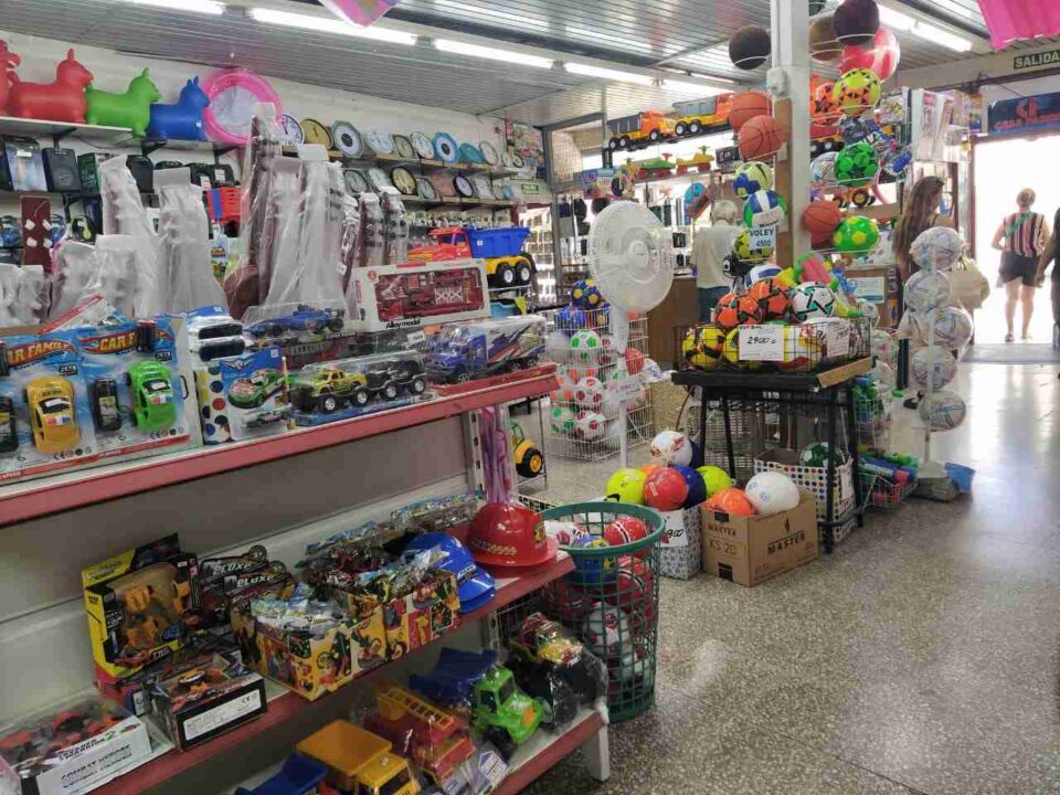 Las ventas minoristas pyme cayeron 3,2% en abril y profundizan la retracción en 2026