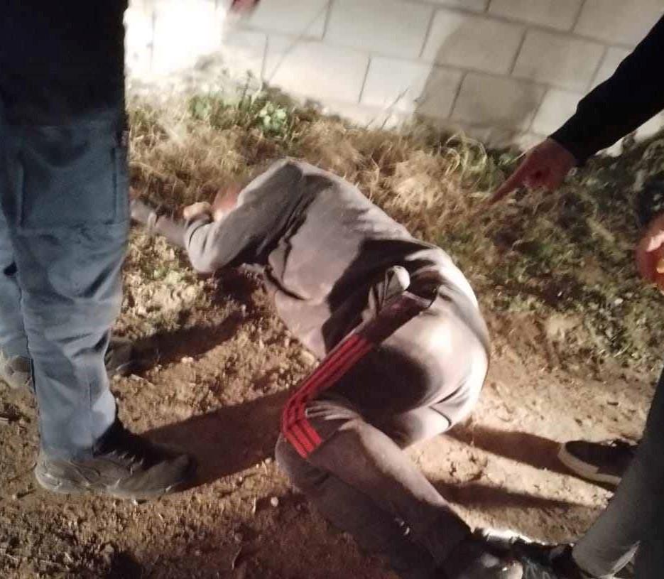 Terrible: le gatillaron un arma en la cabeza y se salvó de milagro, la balas no salieron