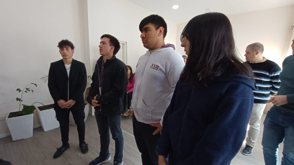 Estudiantes de El Obraje recibieron un beneplácito por su proyecto de satélite