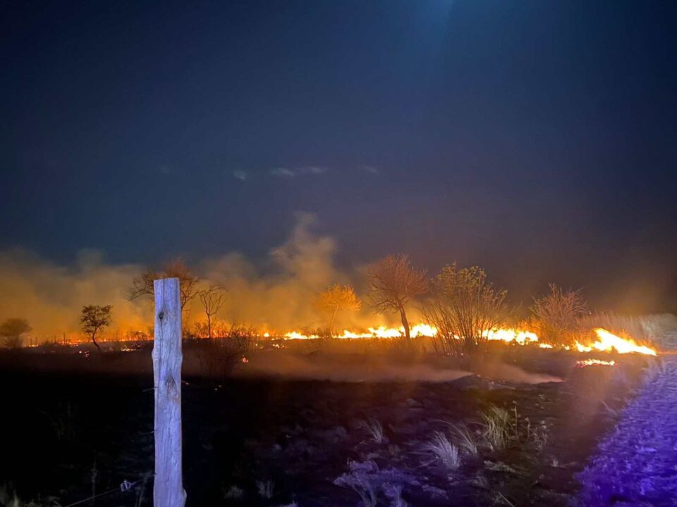 Extinguieron un foco de incendio que se desató en El Mirador