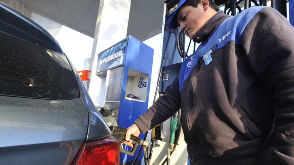 YPF aumentó nuevamente las naftas y acumula un incremento de 40% en el año