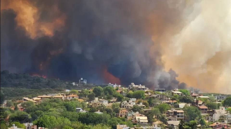 Contienen los incendios en Punilla, sólo hay un foco activo en Tulumba