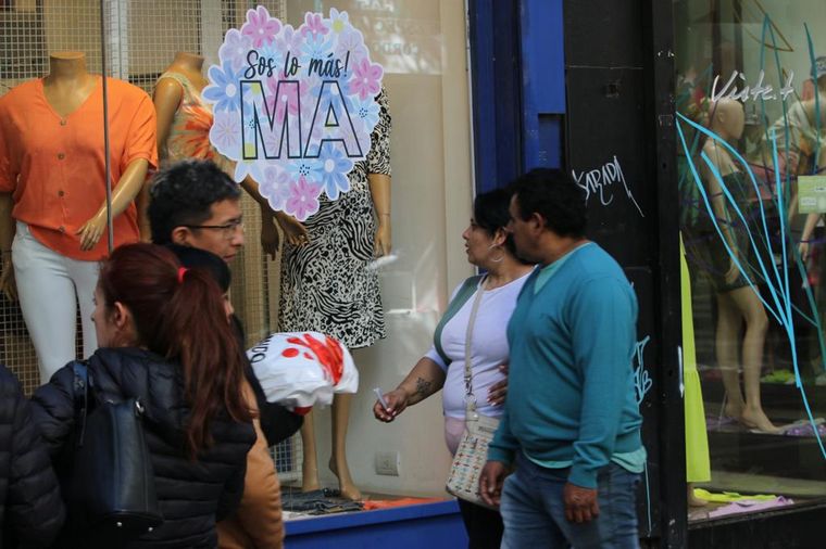 Comercios de Córdoba vendieron menos de lo esperado en el Día de la Madre