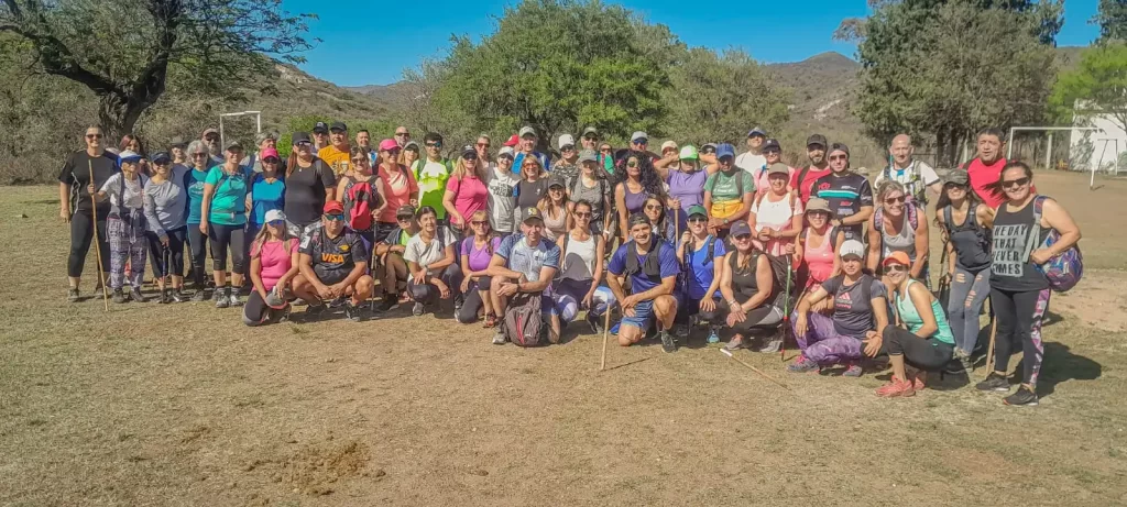 Más de 50 personas participaron de una caminata al Valle Buena Esperanza