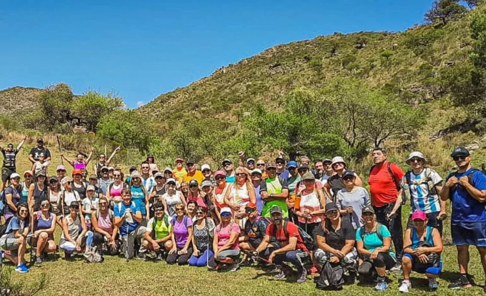 Más de 50 personas participaron de una caminata al Valle Buena Esperanza