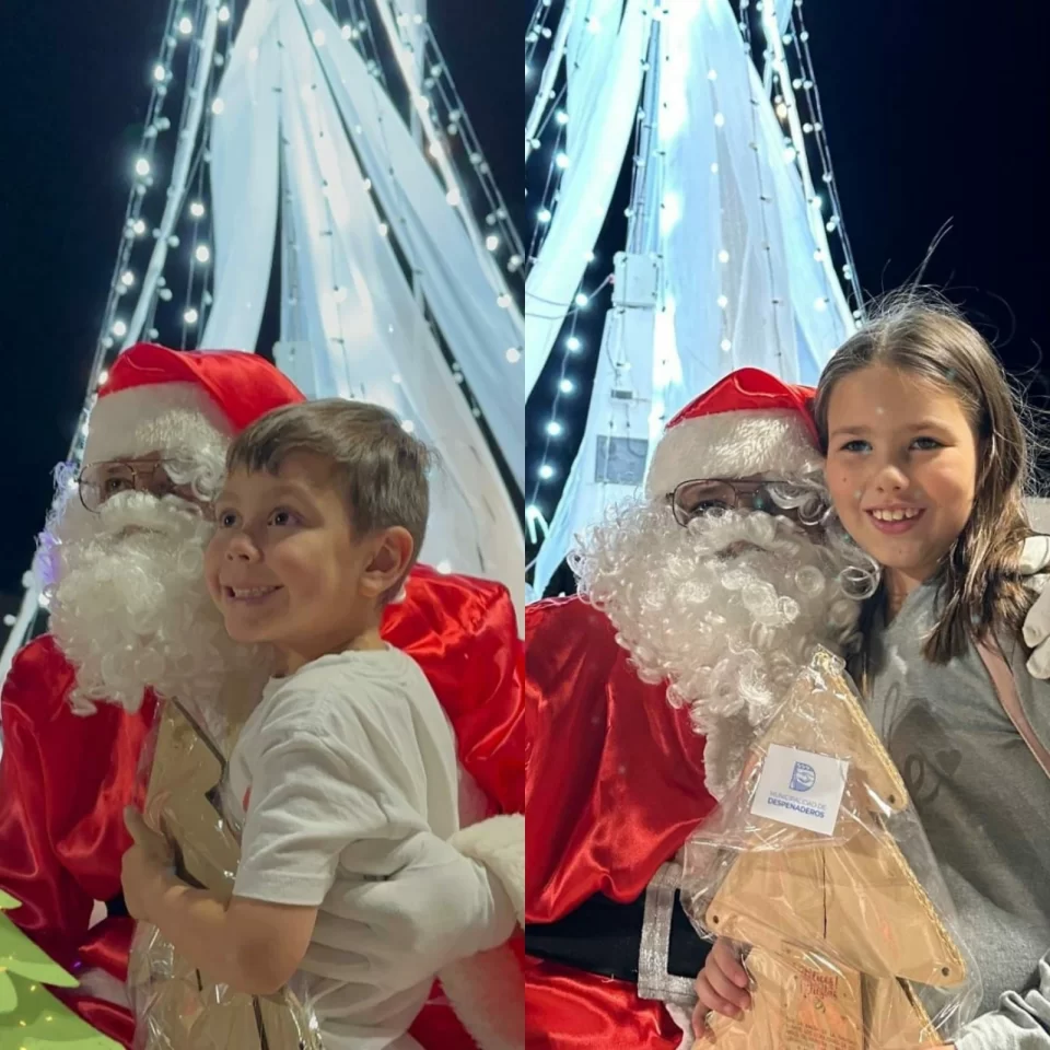 Despeñaderos encendió su árbol navideño y Papá Noel sorprendió a los más chicos