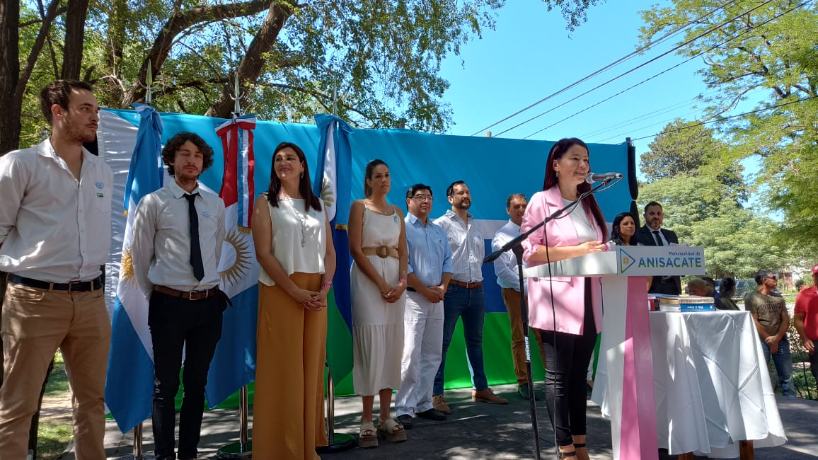 Natalia Contini asumió como intendente de Anisacate | AG Noticias