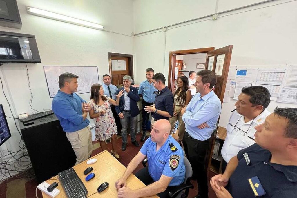 El Ministro de Seguridad recorrió el Centro de Monitoreo de Despeñaderos