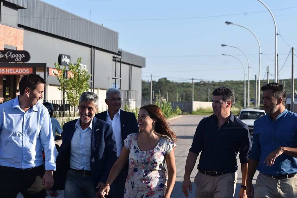 El Ministro de Seguridad recorrió el Centro de Monitoreo de Despeñaderos