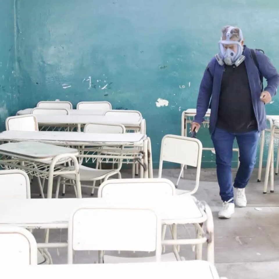 Continúan las tareas de reacondicionamiento escolar previo al inicio