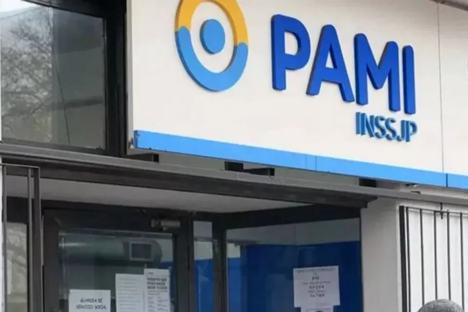 El Gobierno confirmó la continuidad de la cobertura de medicamentos para los afiliados del PAMI