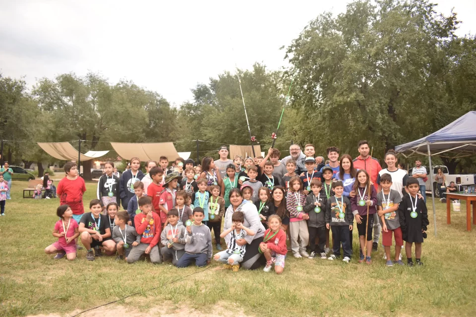 Niños y niñas de Despeñaderos participaron del Campeonato Infantojuvenil de Pesca Deportiva