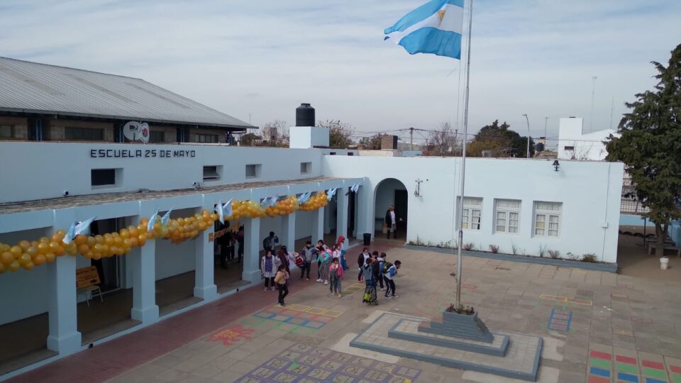 La Escuela 25 de Mayo de Despeñaderos celebró 121 años educando generaciones