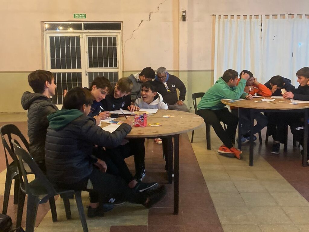 Se realizó un taller de fortalecimiento emocional con jóvenes de Despeñaderos