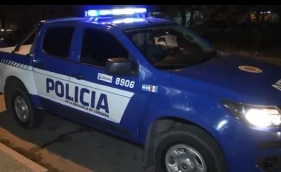 Detuvieron a un hombre que robó y amenazó con un cuchillo a su hermana