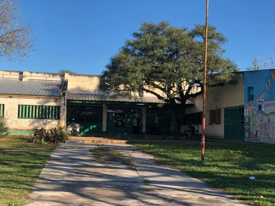 Festejo 9 de julio: habrá una feria de platos con venta de locro en la Escuela Eleodoro Fierro
