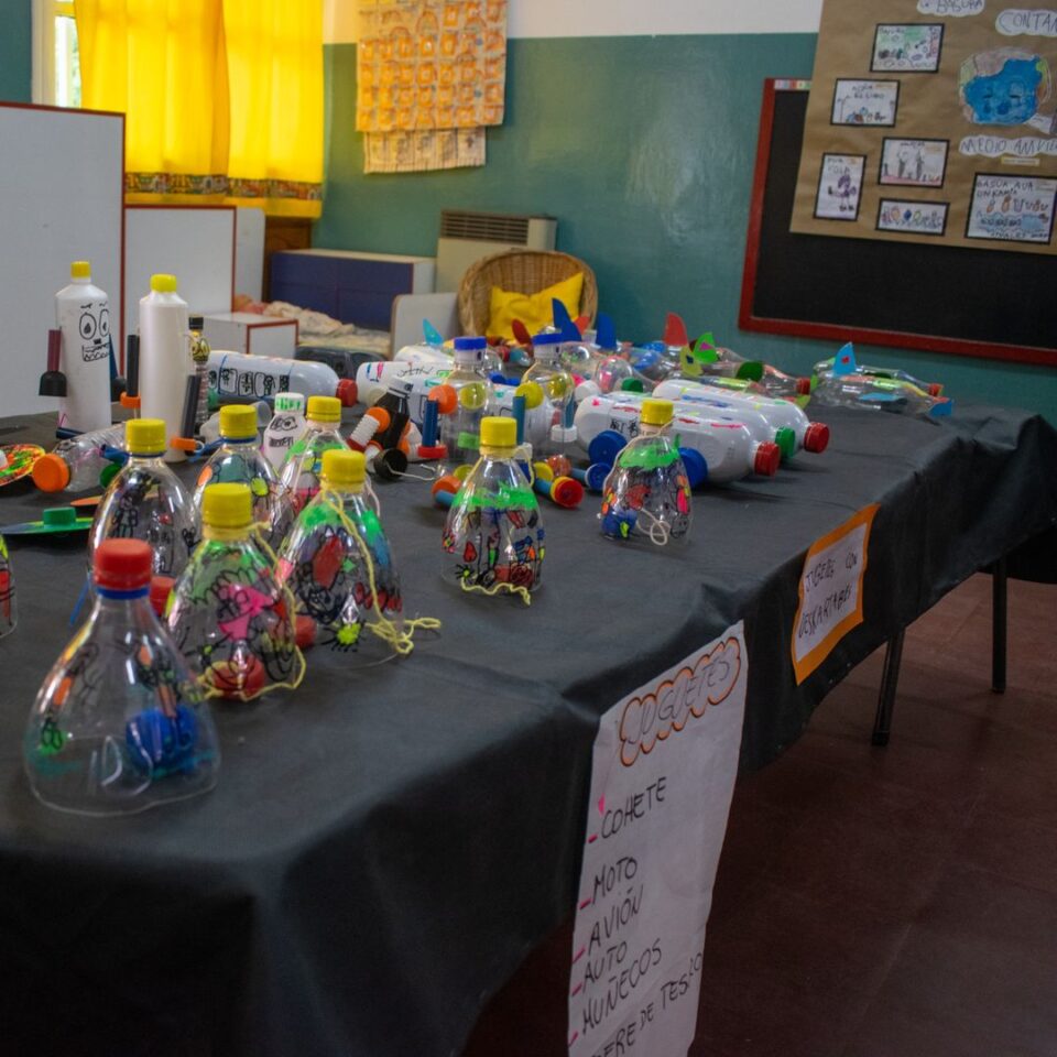 Niños del jardín Pablo Pizzurno organizaron una feria de concientización ambiental