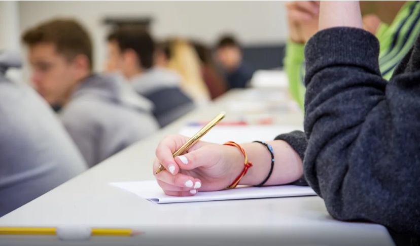 La Educación sobre la mesa. Hoy: "Repensar la Evaluación, evaluar nuevos enfoques"