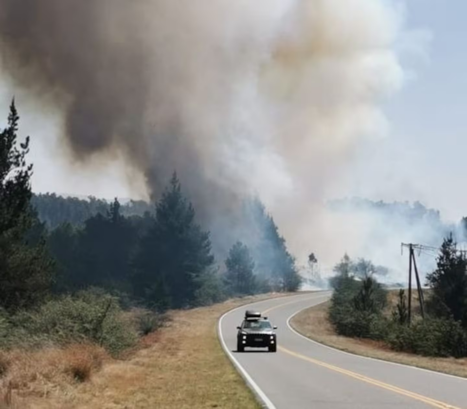 Un nuevo foco en Calamuchita: los bomberos no dan abasto