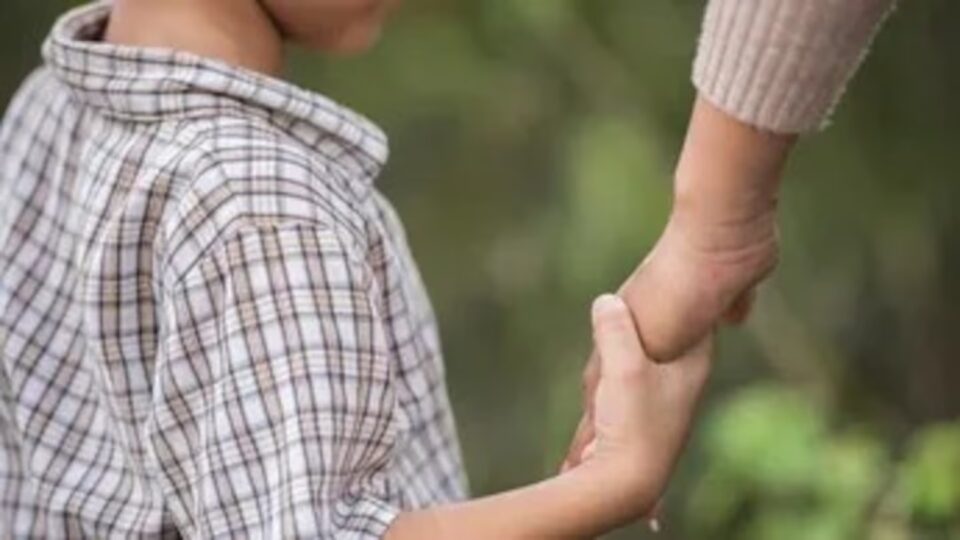 Convocan a familias que quieran adoptar a un nene cordobés de 10 años