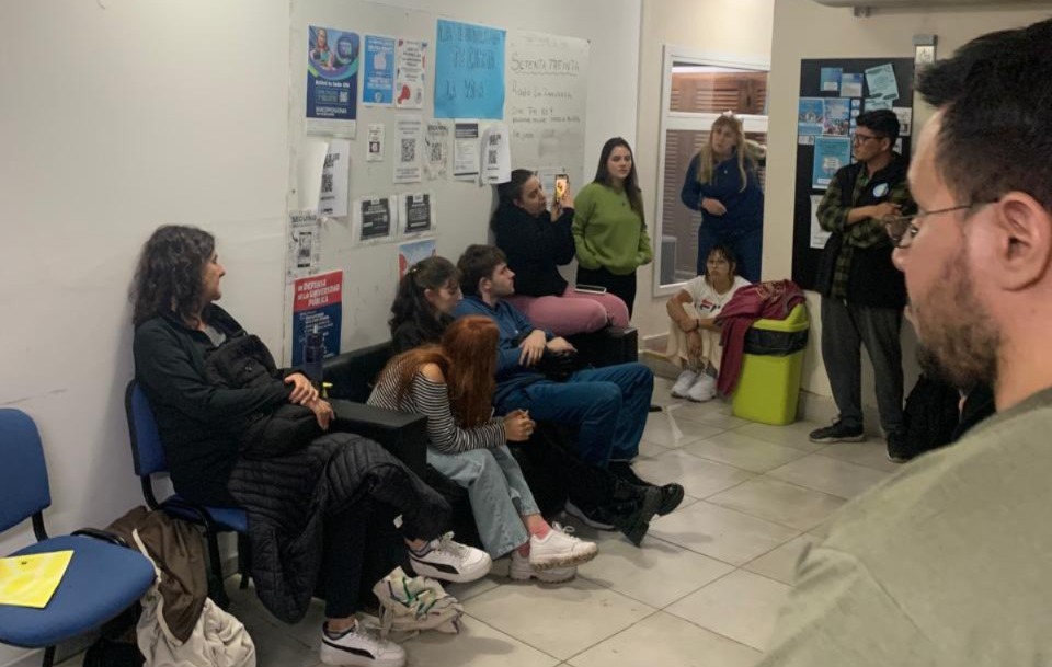 Tomas en facultades de Córdoba por el veto a la Ley de Financiamiento Universitario