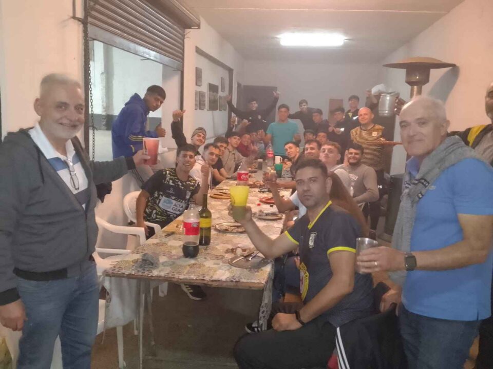 Unión y compromiso: así espera el plantel del Depo el partido de mañana sábado