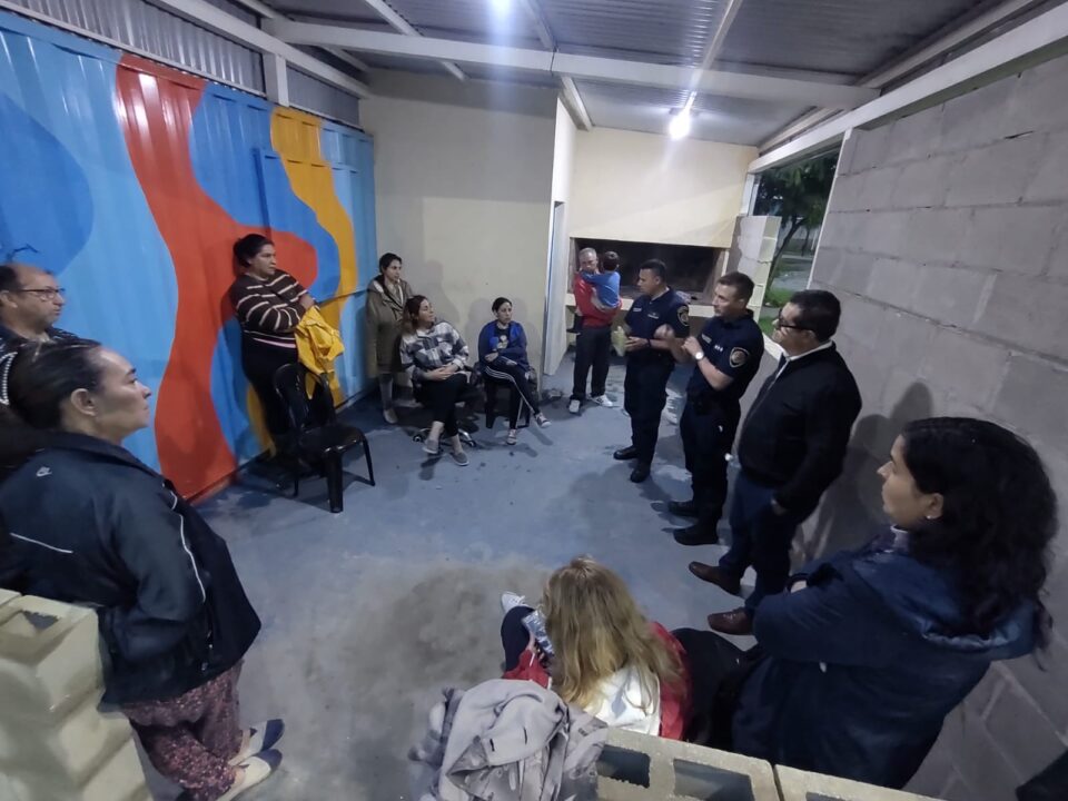 Inseguridad en barrio Parque Virrey: vecinos se reunieron con la policía