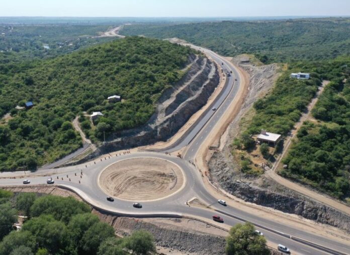 "La autovía que une a Villas Ciudad de América estará lista en diciembre"