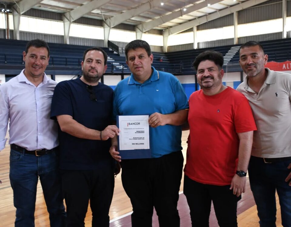 Provincia entregó 90 millones para obras de desagüe en Mi Valle