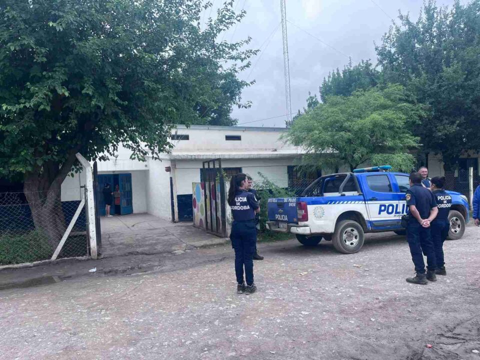 Padres denuncian una confusa situación entre menores en una escuela