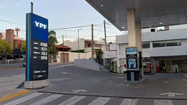 YPF aumentó la nafta y el gasoil: cómo quedan los precios