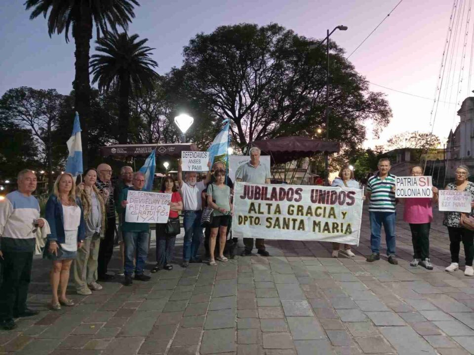 Jubilados de Alta Gracia convocan a una movilización contra el ajuste y las privatizaciones