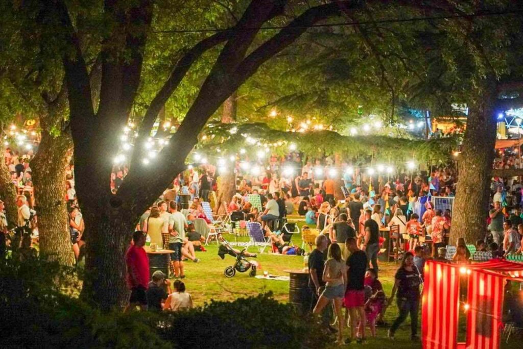 Cuenta regresiva para el Mionca: música, sabores y arte desde esta tarde