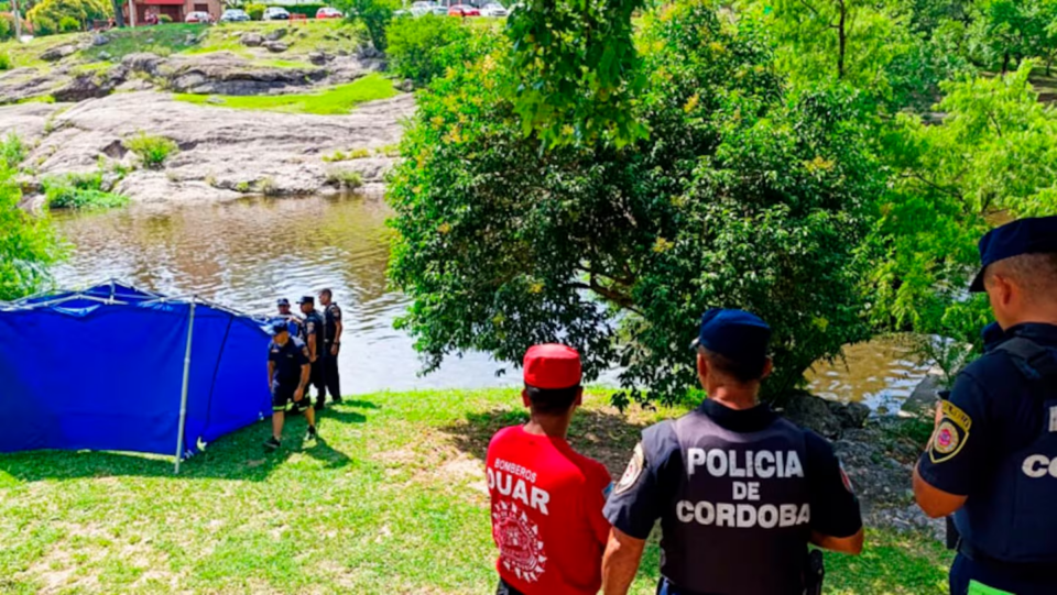 Tragedia en Carlos Paz: un turista perdió la vida tras ahogarse en un balneario