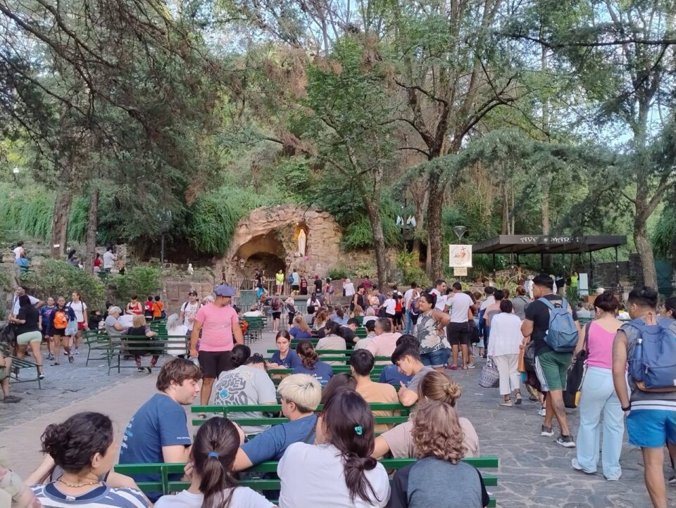Unos 45 mil fieles celebran la peregrinación a la Virgen de Lourdes