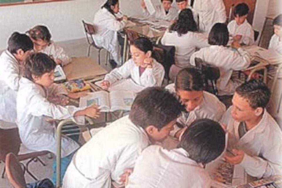 La Educación sobre la Mesa. Hoy: "Bullicio para escuchar la clase"