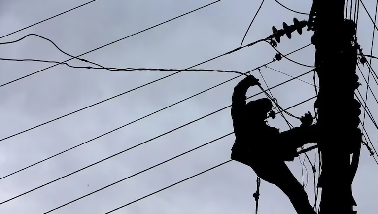 Murió al electrocutarse mientras trabajaba en Despeñaderos