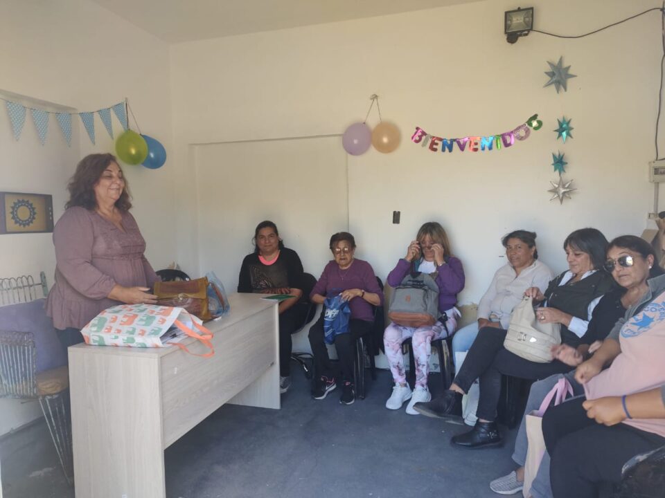 Comenzaron los primeros talleres vecinales en Parque Virrey Oeste