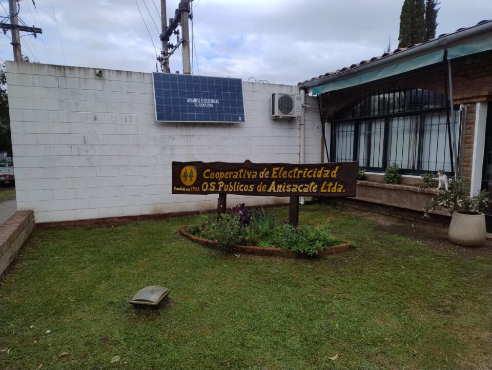 Internet más caro en Anisacate: una tasa municipal desata una disputa judicial con la Cooperativa