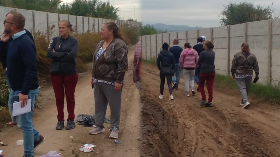 Vecinos autoconvocados de Primero de Mayo alzan la voz y exigen mejoras